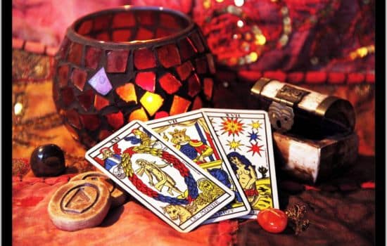 Explora Tu Destino con Aplicaciones de Tarot