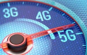 Potencia tu experiencia móvil con 5G Plus.