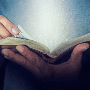 Acércate a Dios: Descubre el Mejor App Biblia!